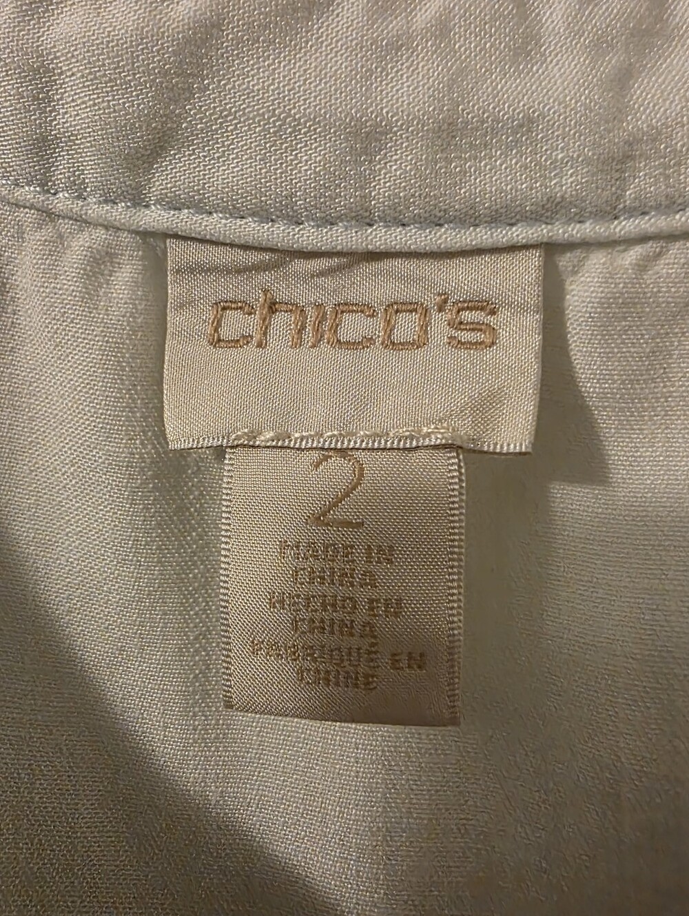 Chico's Size 2 - Blue Ombre Sleevless Button-Down Blouse - Picture 2 of 4